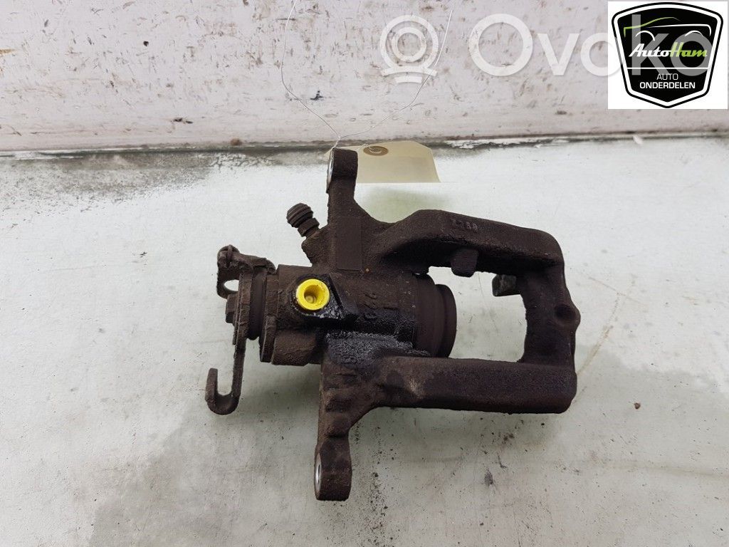 Opel Zafira C Tylny zacisk hamulcowy 