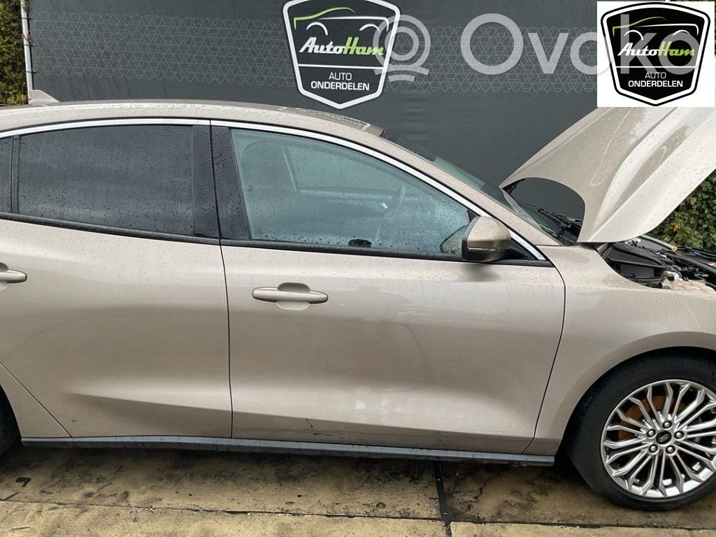 Ford Focus Puerta delantera 