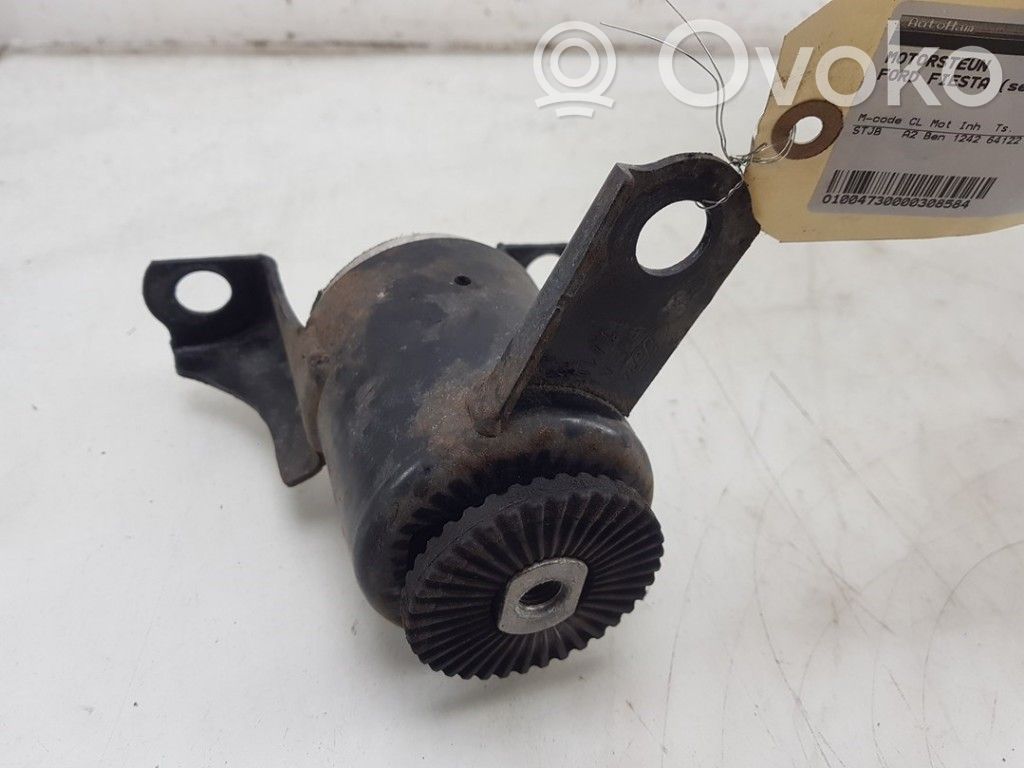 Ford Fiesta Engine mount bracket 