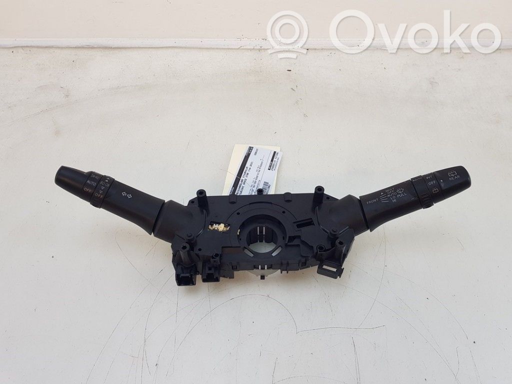 Mitsubishi Space Star Boutons / interrupteurs volant 