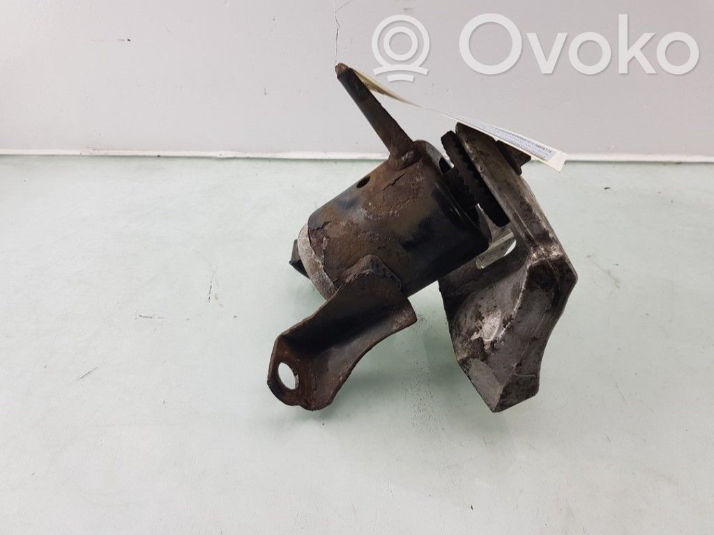 Engine mount bracket   C1B16F012CD,C1B16F012CD,1827161,1827161,C1B16F012CD