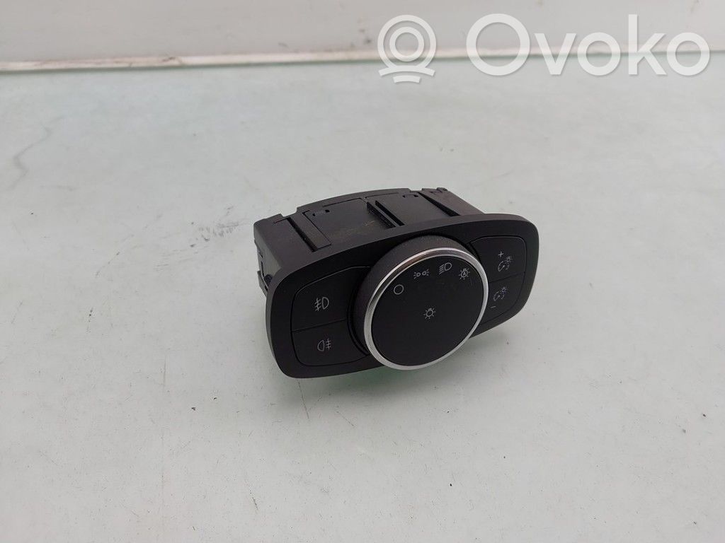 Ford Focus Light switch 