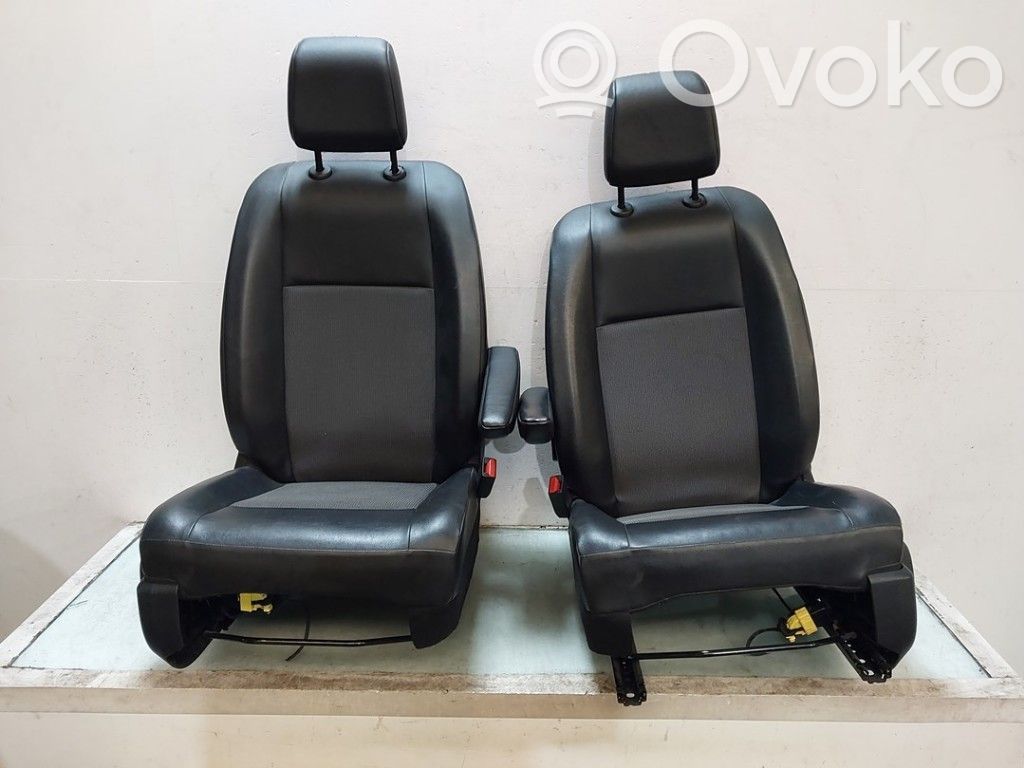 Opel Vivaro Interior set 