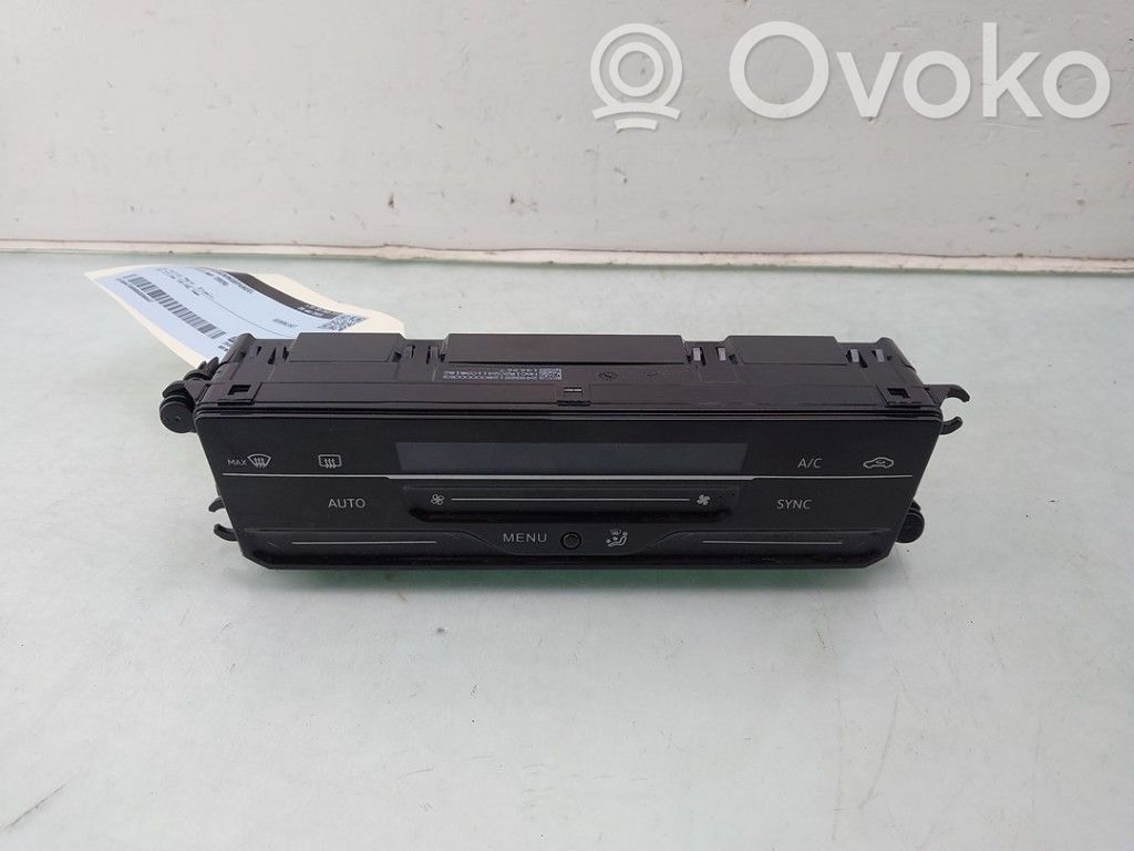 Volkswagen Polo VI Panel klimatyzacji 