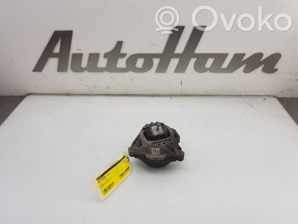 BMW 3 F30 F35 F31 Engine mount bracket 