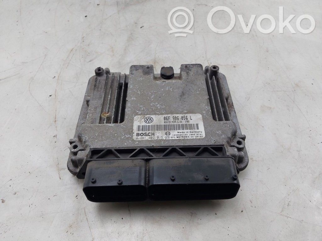 Volkswagen Golf V Engine control unit/module 