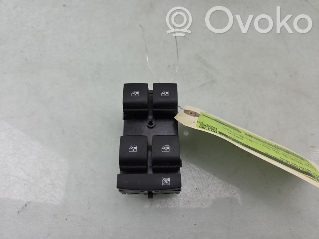 Opel Astra K Interrupteur commade lève-vitre