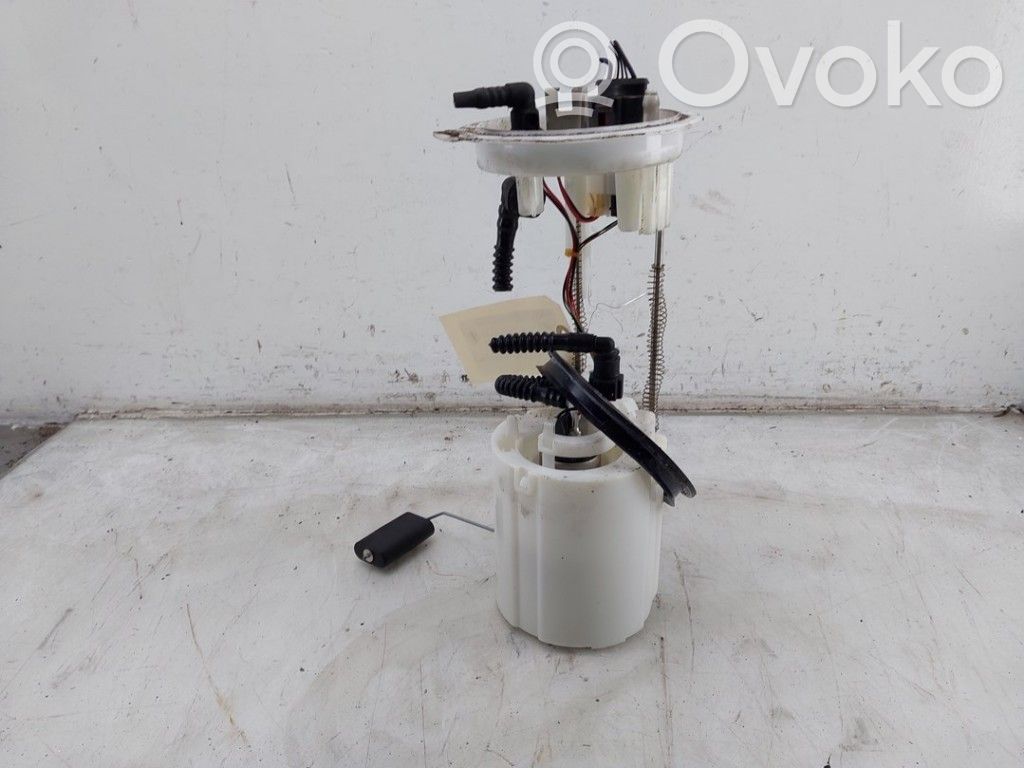 Audi Q3 8U Bomba interna de combustible 