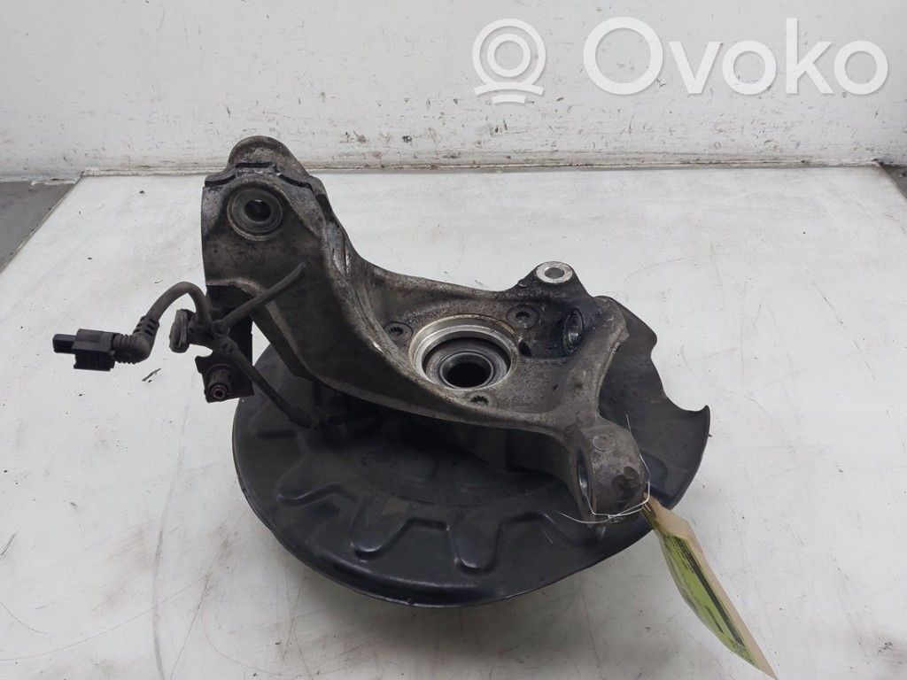 Volkswagen Golf VIII Fuso a snodo con mozzo ruota anteriore 