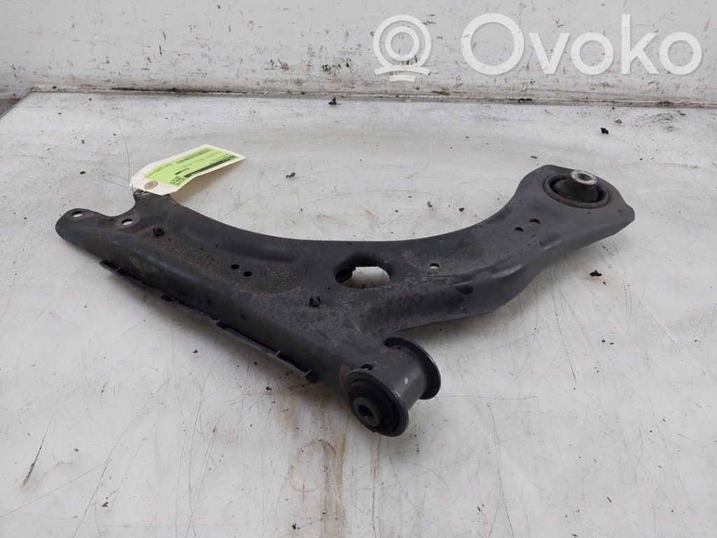 Volkswagen Polo VI Braccio di controllo sospensione anteriore 