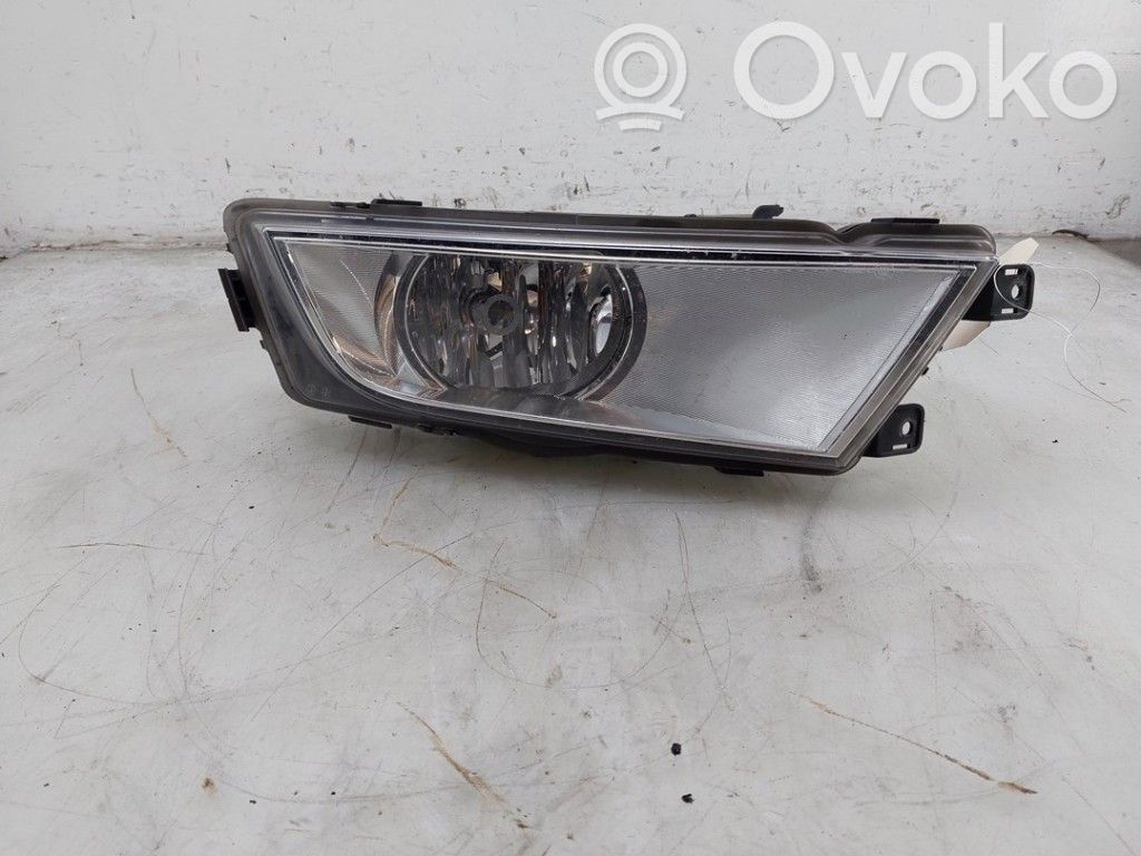 Skoda Octavia Mk3 (5E) Etusumuvalo 