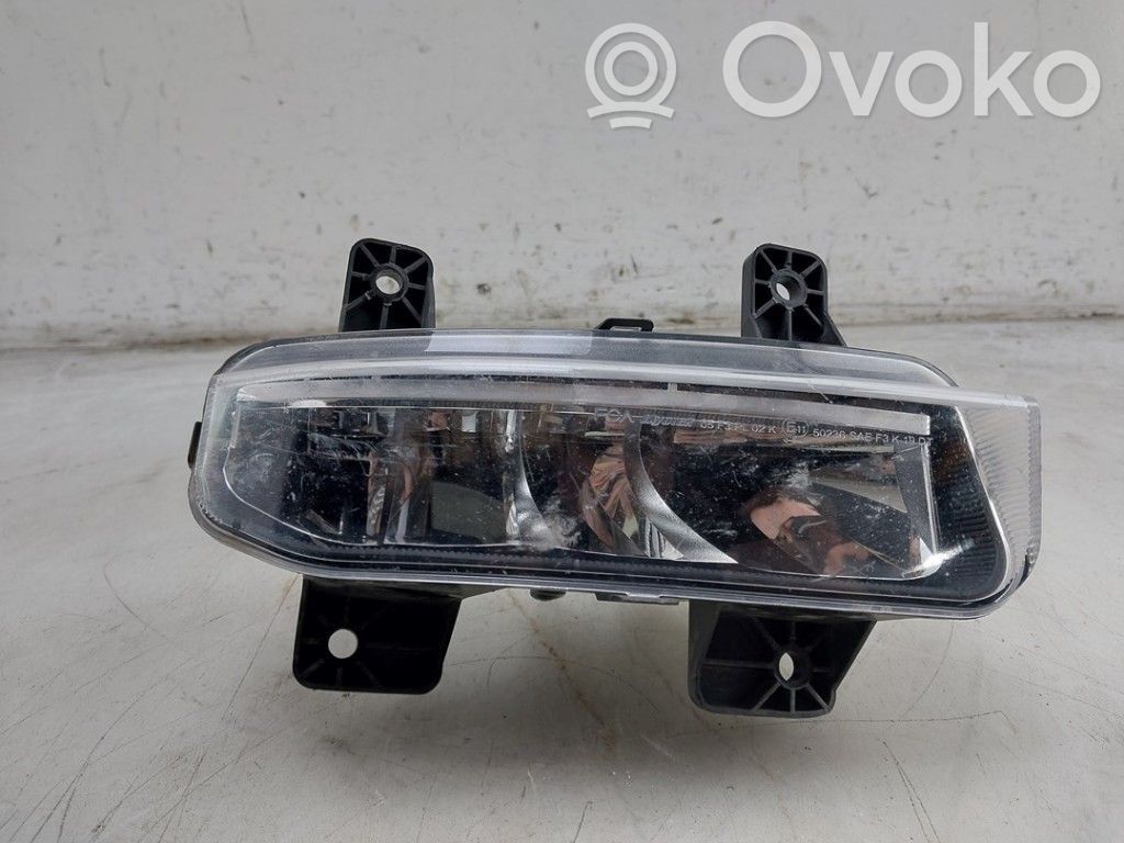 Ram 1500 DT Luz de niebla delantera 