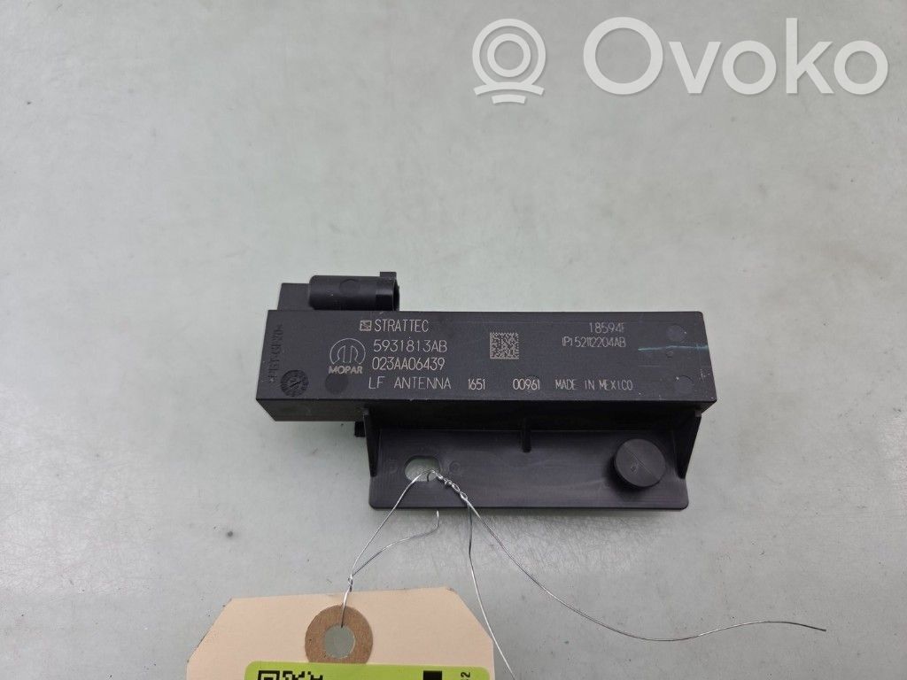 Ram 1500 DT Antena de sistema sin llave 