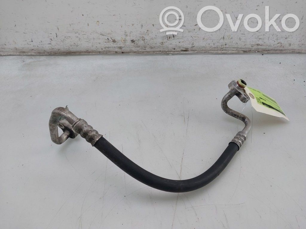 Ford Focus Ilmastointilaitteen putki (A/C) 