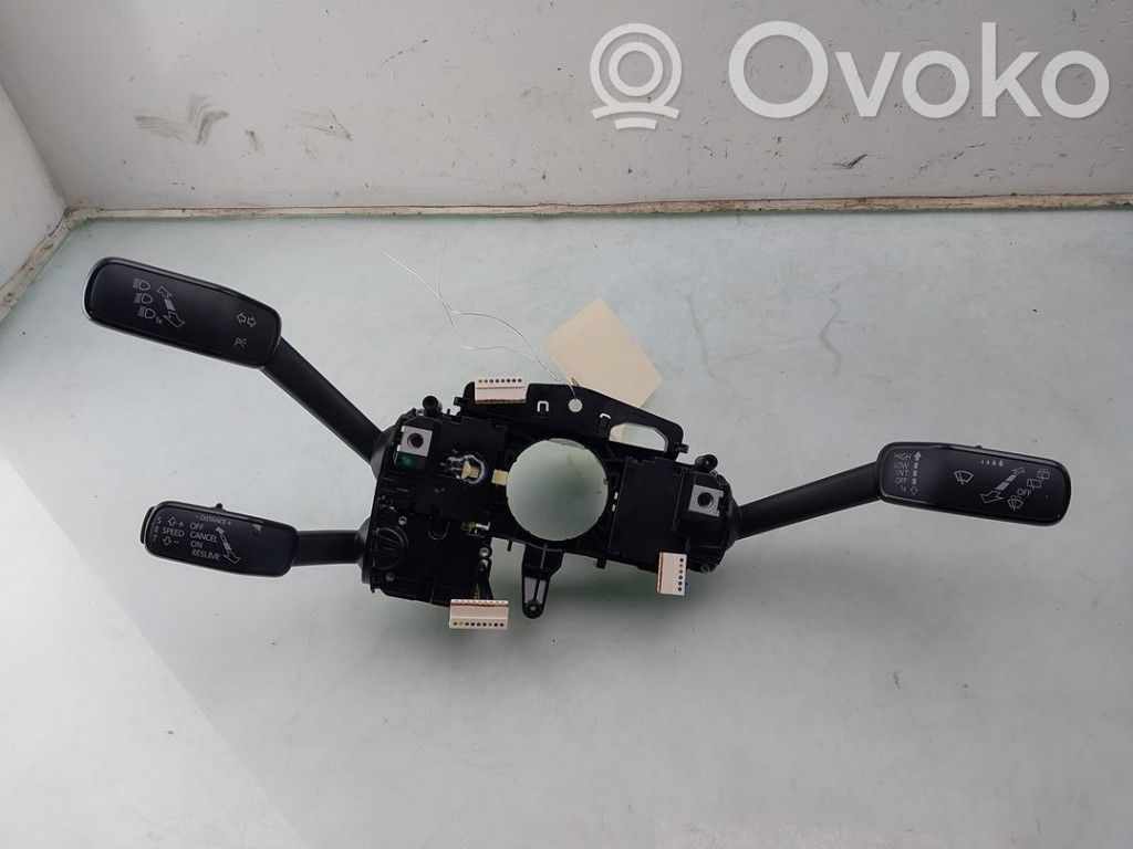 Skoda Elroq Przełącznik / Przycisk kierownicy 