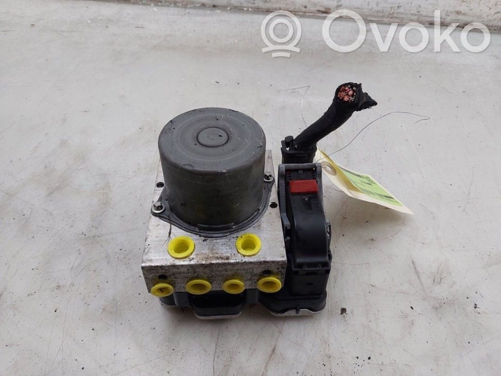 Audi A5 ABS bloks 