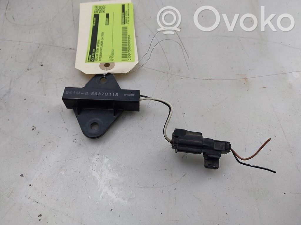 Mitsubishi Outlander Keyless system antenna 