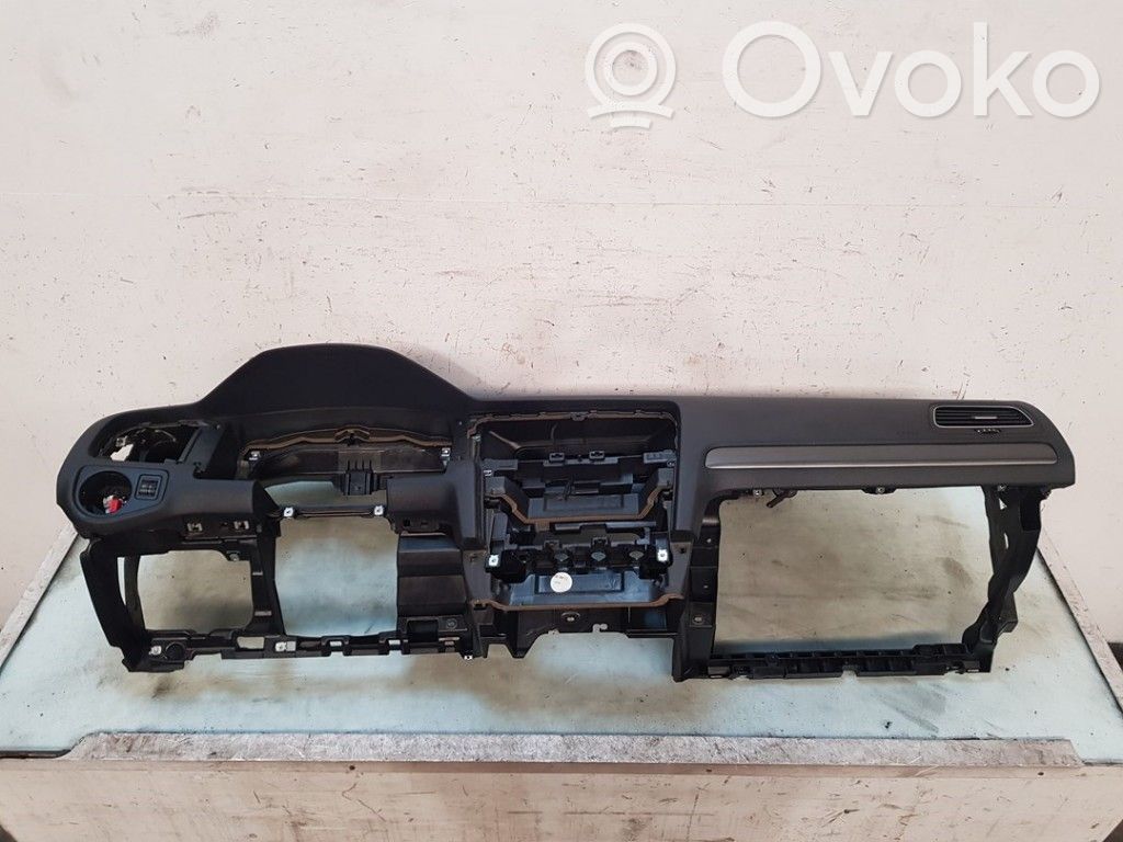 Volkswagen Golf VII Turvatyynysarja 