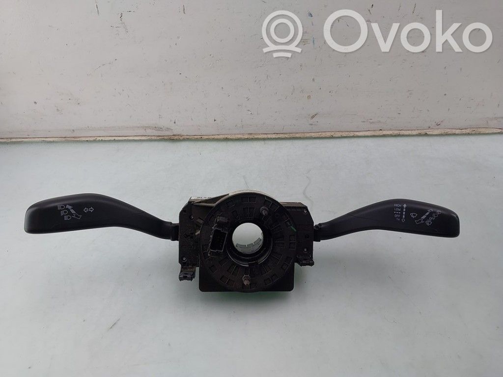Volkswagen Up Interruptores/botones de la columna de dirección 