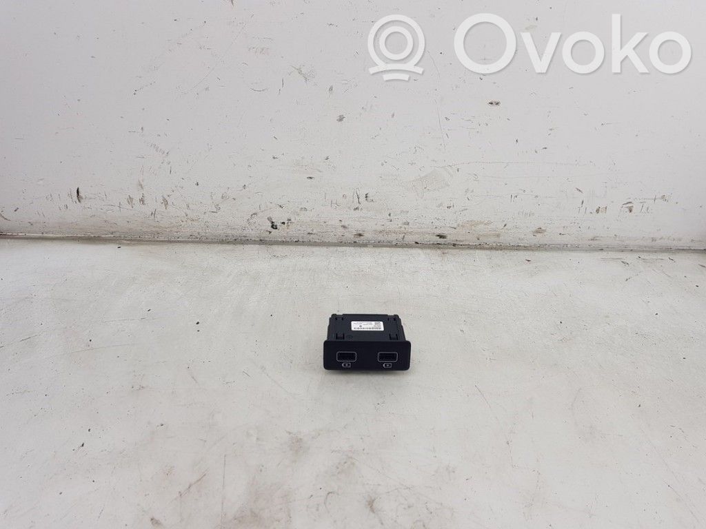 Renault Express Разъем AUX 