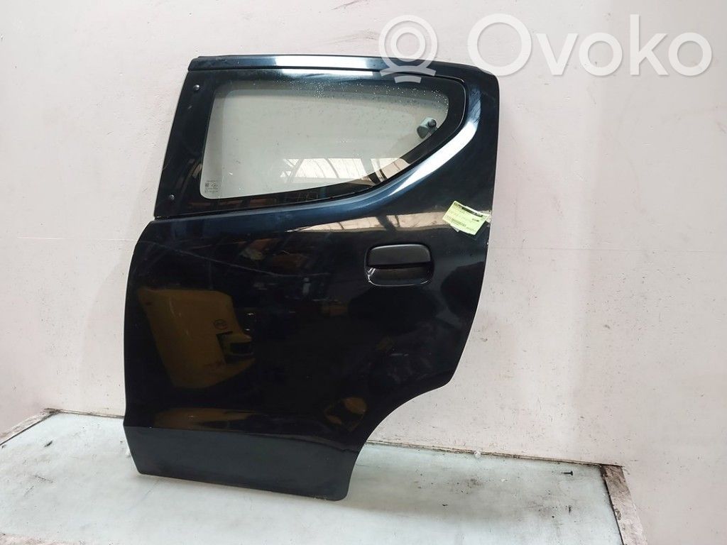 Suzuki Alto Puerta trasera 