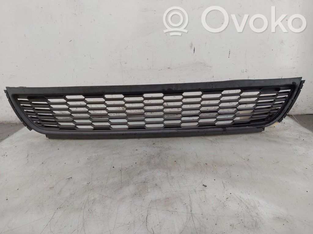 Volkswagen Polo V 6R Griglia anteriore 