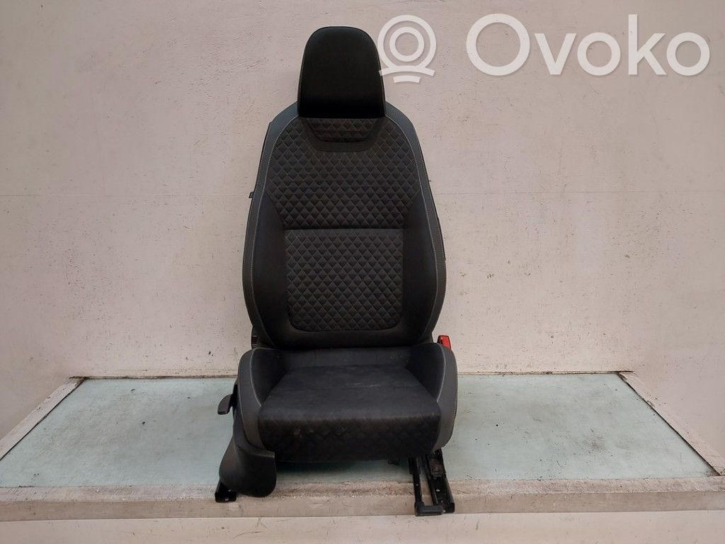 Skoda Fabia Mk3 (NJ) Fotel przedni pasażera 