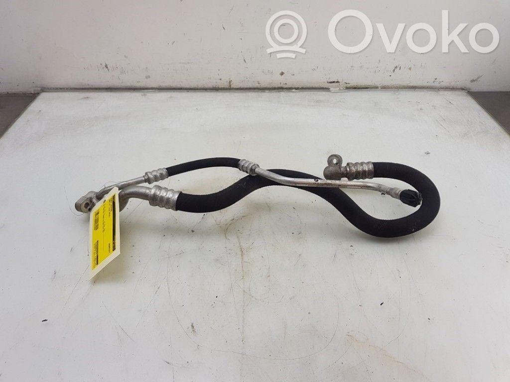 BMW X1 E84 Ilmastointilaitteen putki (A/C) 