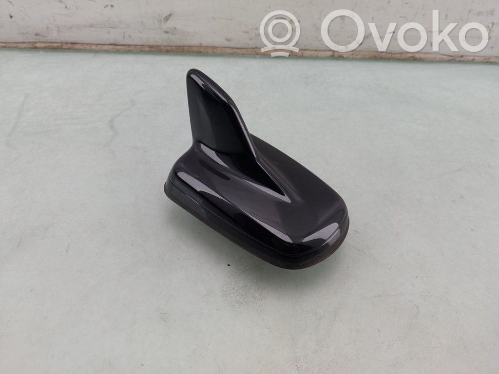 Audi Q2 - Radio antena 