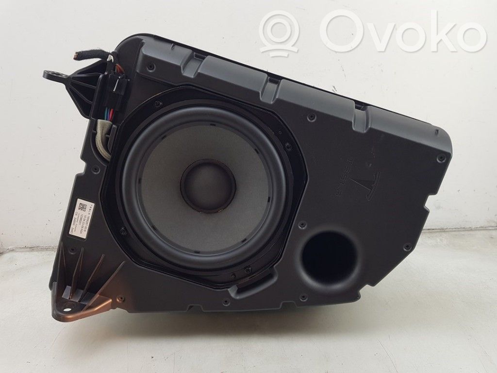 Tesla Model Y Subwoofer 