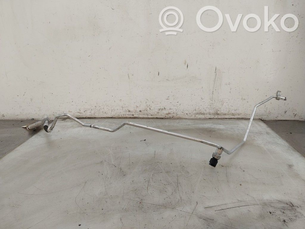 BMW Z4 E89 Ilmastointilaitteen putki (A/C) 