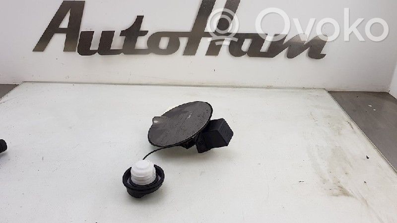 Opel Corsa E Polttoainesäiliön korkki 