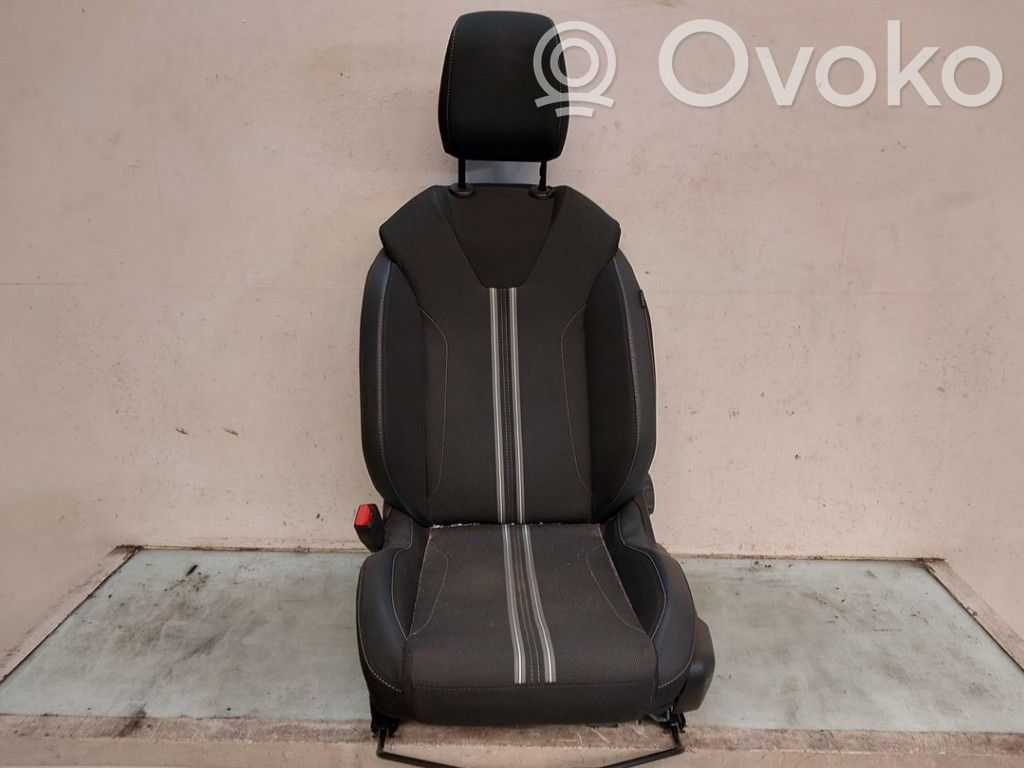 Opel Corsa F Fotel przedni kierowcy 