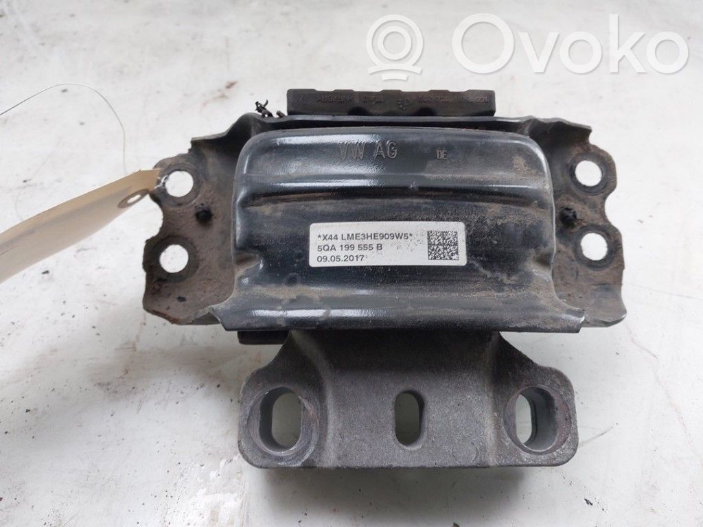 Volkswagen Cross Touran II Łapa / Mocowanie skrzyni biegów 