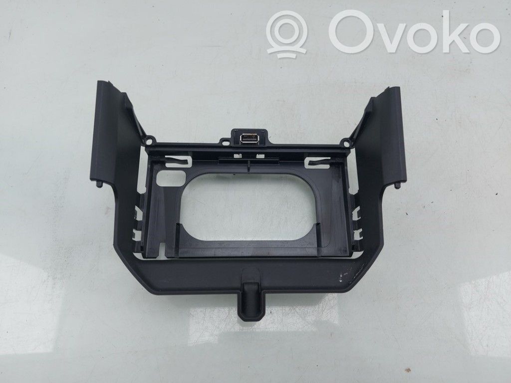 BMW 5 G30 G31 G38 Conector priză AUX 