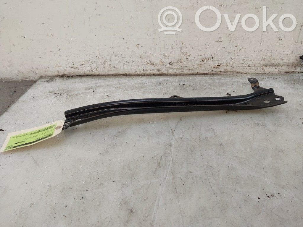 Toyota Corolla Cross Wahacz przedni 