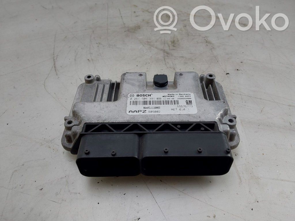 Opel Insignia A Engine control unit/module 