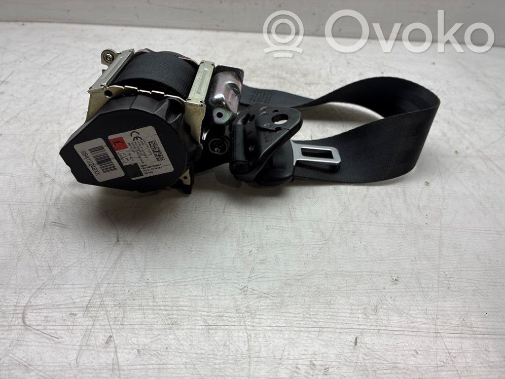Opel Corsa F Cinturón trasero
