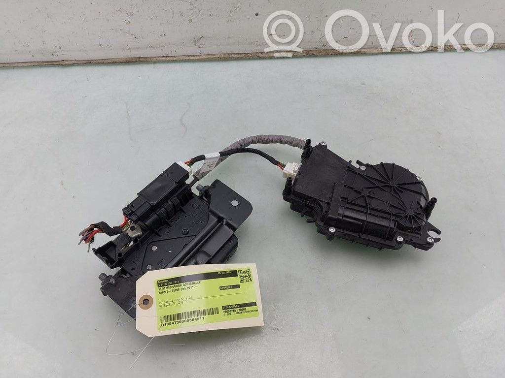 BMW 5 F10 F11 Zamek klapy tylnej / bagażnika