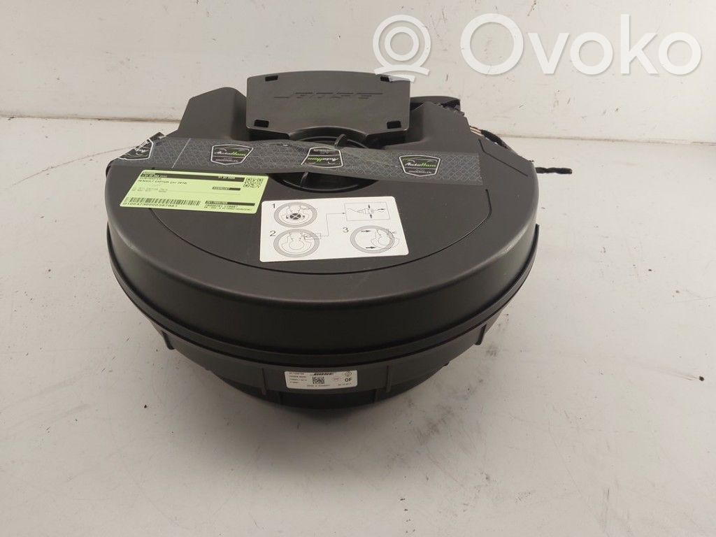 Renault Captur Subwoofer 
