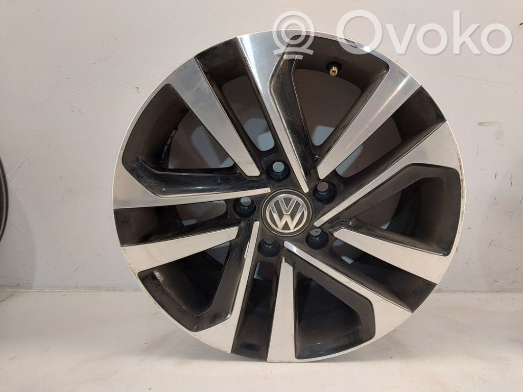 Volkswagen Golf VII Cerchione in lega R16
