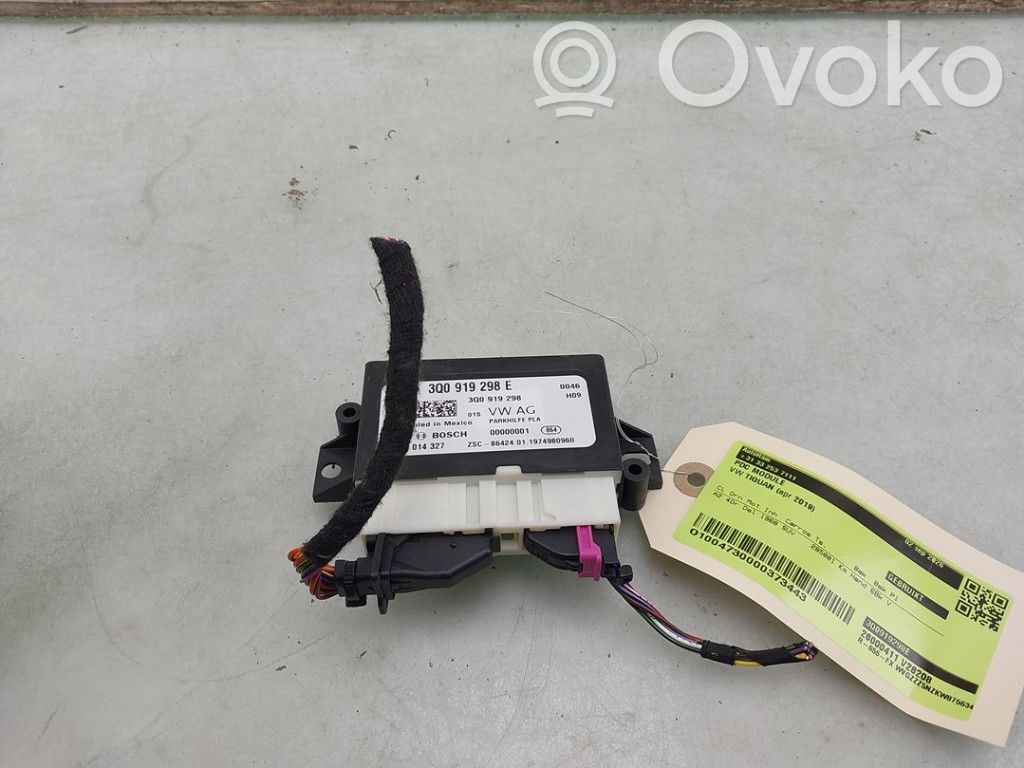 Volkswagen Tiguan Parking PDC control unit/module 