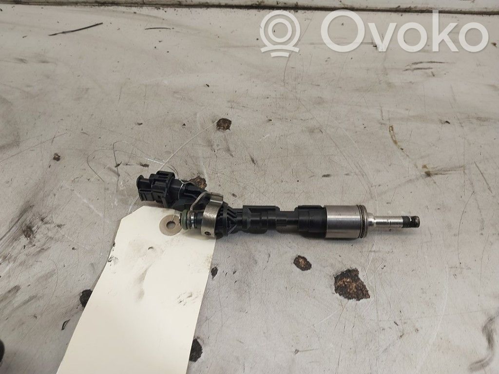 Volvo V60 Polttoainesuutin
