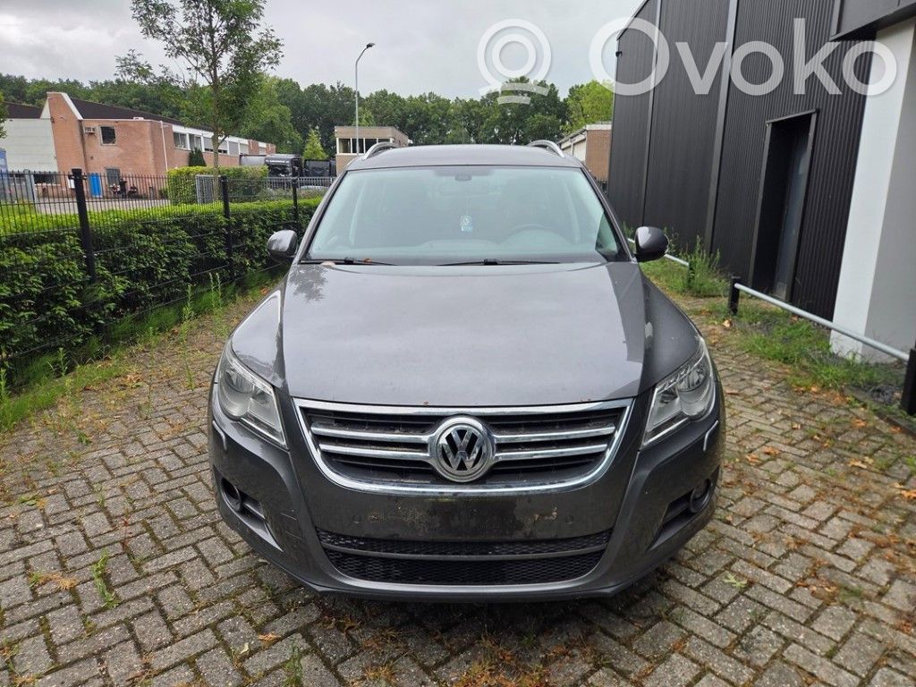 Volkswagen Tiguan Konepelti 