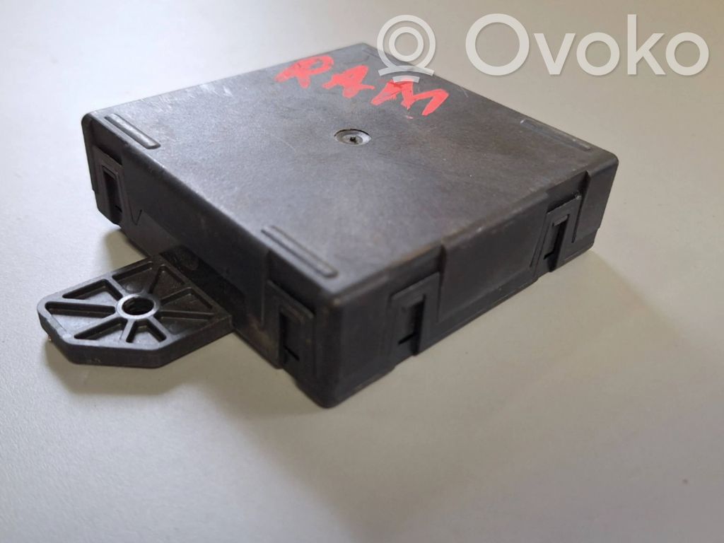Jeep Grand Cherokee Unité de commande module de porte 
