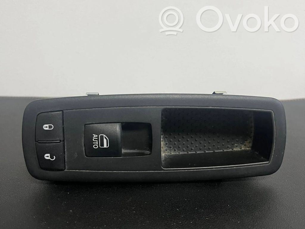 Chrysler Town & Country V Electric window control switch 