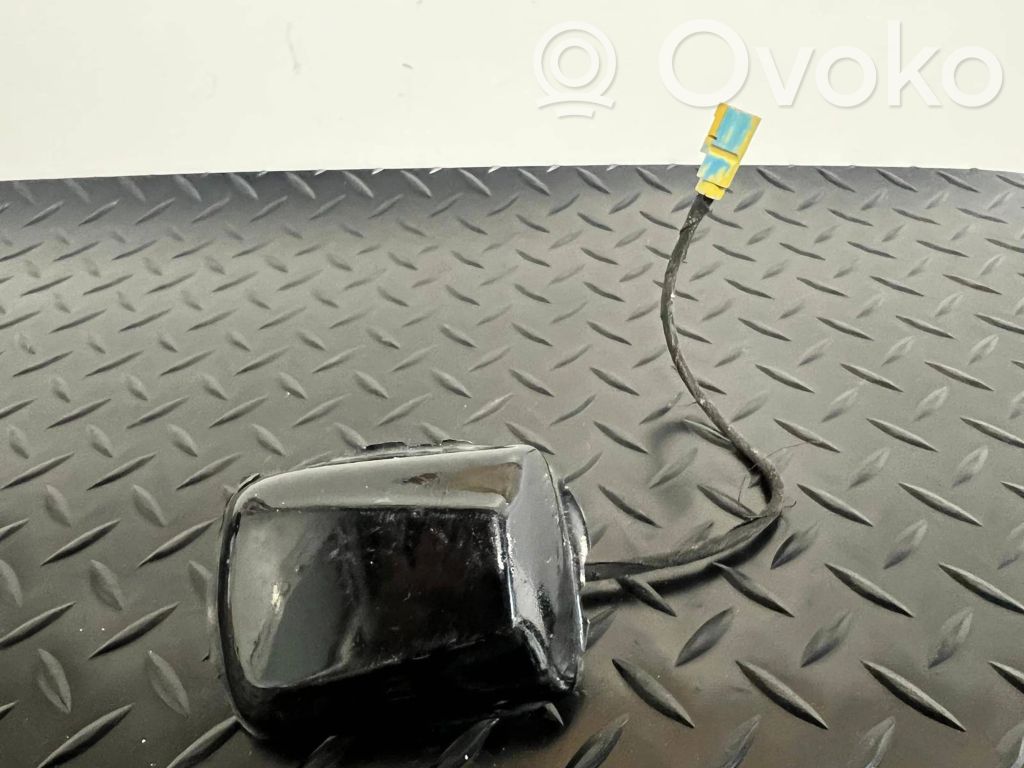 Dodge RAM Antena aérea GPS 