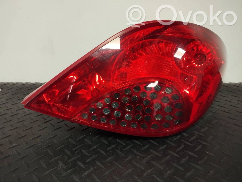 Peugeot 207 Rear/tail lights 