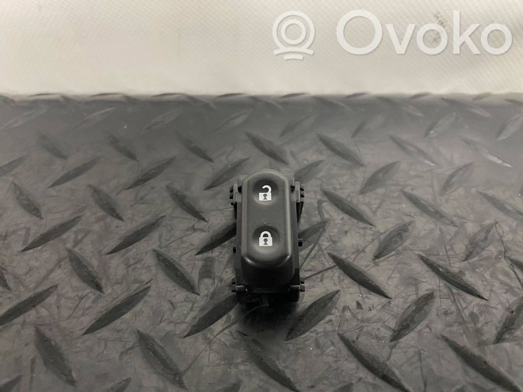 Cadillac SRX Central locking switch button 