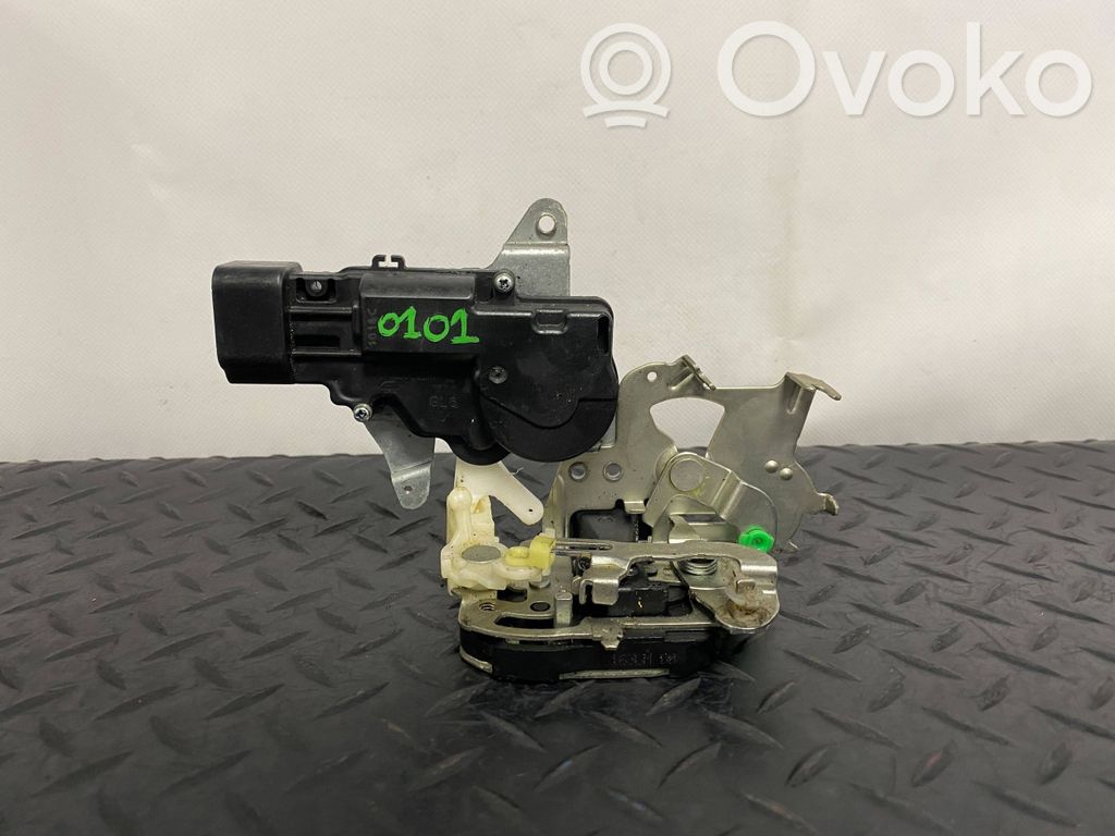 Chevrolet Colorado Zamek drzwi tylnych 